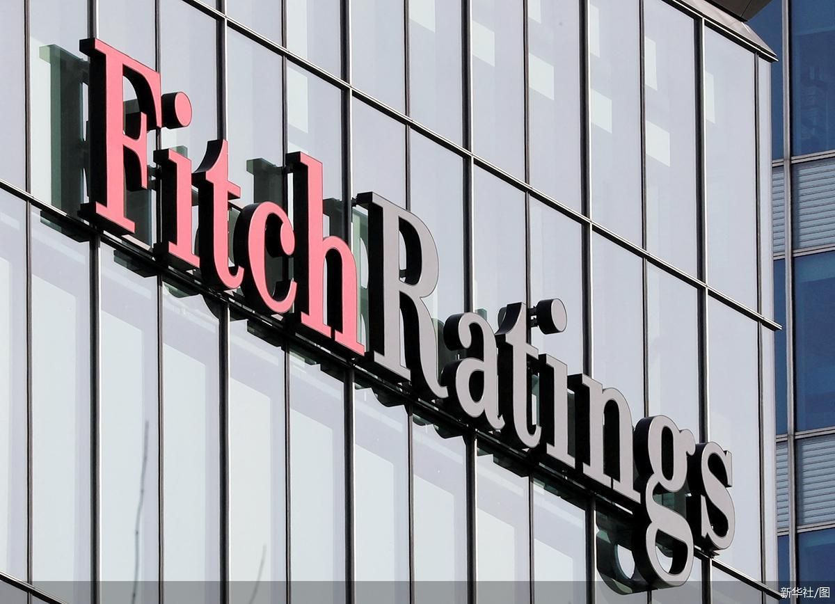 债务危机后遗症：美国信用评级遭下调