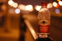 农夫山泉布局线下现磨咖啡市场