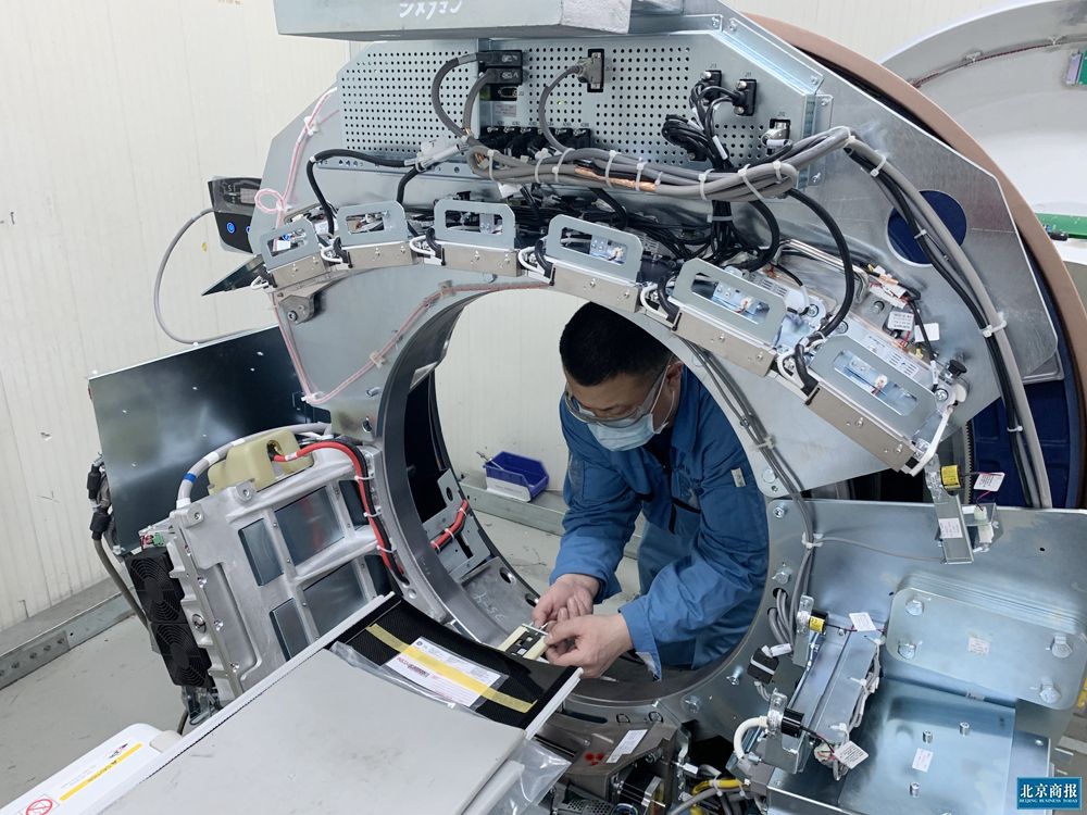 ge医疗北京工厂生产的"深度天眼"ct机火速驰援战"疫"一线.