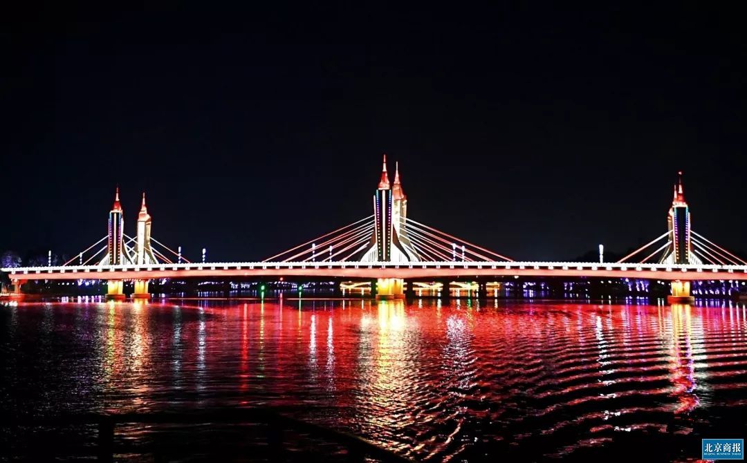 大运河夜景 图片来源:北京通州发布提供
