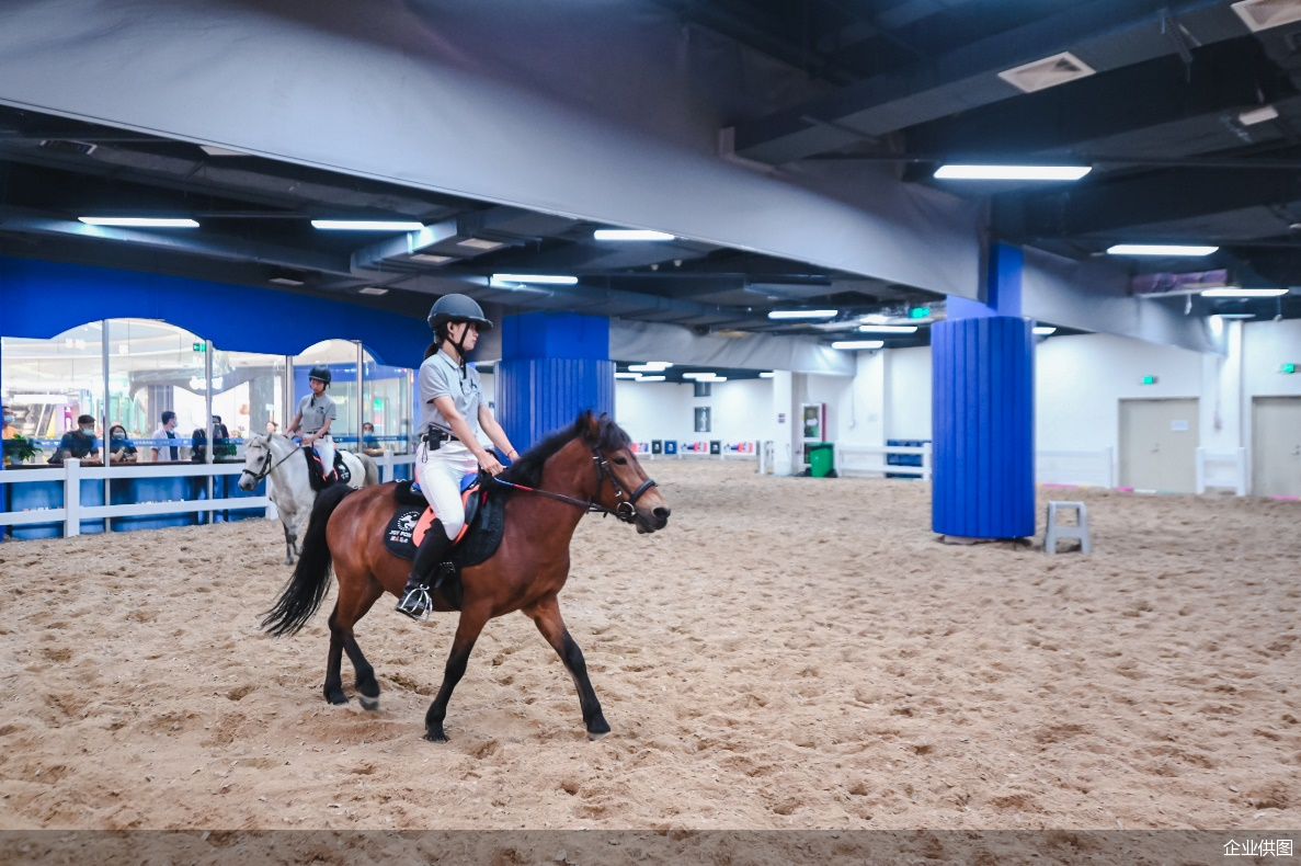 龙岗万达开业五天客流破百万人气爆棚成打卡新地标