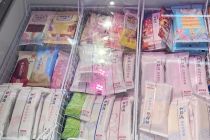 1小时不化，回应配料没问题，钟薛高冲上热搜！配料争议背后：高价雪糕要抢线下冰柜，消费者能买账吗
