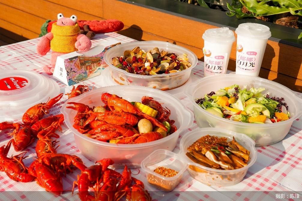 ▲图：胡大饭馆外卖菜品，摄影：陈锋