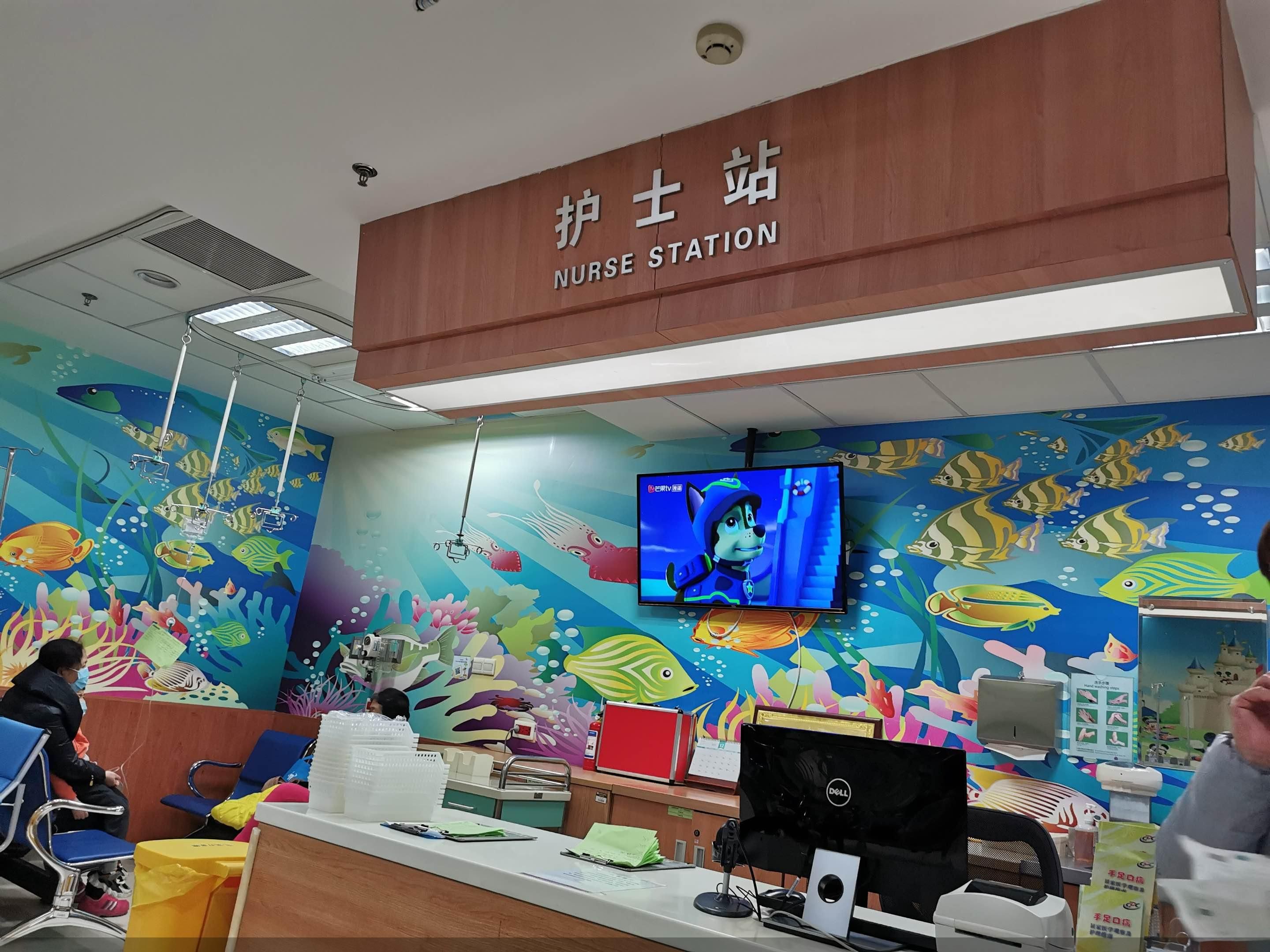 此外,律师分析指出,该医院的做法有违宪法中确立的男女平等原则,也