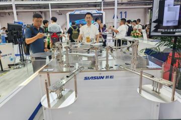 机器人与大模型的“化反”