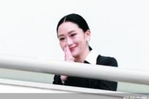 佩通坦出席涉嫌违宪调查听证会
