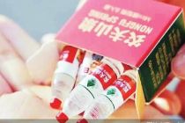 绿瓶退热 农夫山泉“复宠”红瓶水