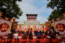 敬天爱人承古韵 守正立新启新程  —2025 汾酒封藏大典在杏花村盛大举行，致敬巴拿马夺金110周年