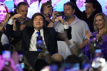 米莱继续改革阿根廷