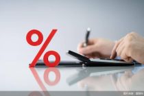 银行中收冷暖不均！国有行、头部城农商行领跑，这些银行仍陷负增长