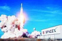 马斯克暗示 SpaceX明年IPO？