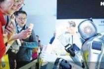 中国机器人刷屏CES