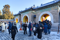 需提前半年预订，北京热门小语种导游日薪普涨至1500元