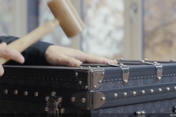 LVMH集团净利继续下滑：“2026年不会轻松”