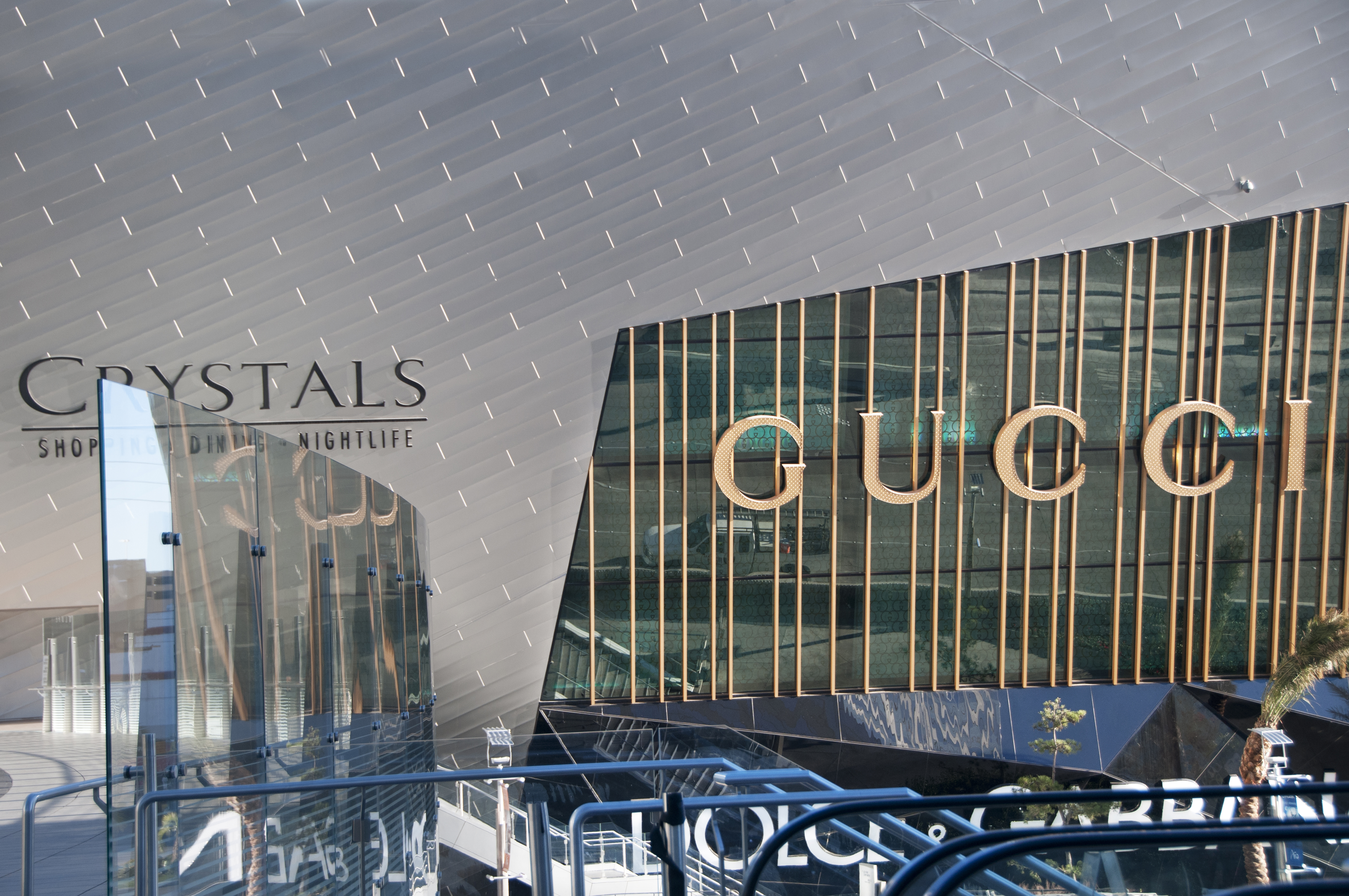 Gucci销售超预期 开云集团“止血”