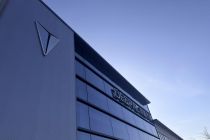 被抛弃的深蓝i版车主：OTA升级承诺不兑现，多花1.5万元不如普通版｜3·15守护消费