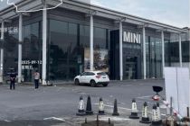 宝马解约4S店的储值陷阱：4月停牌、7月储值、关店后宝马才提示｜315守护消费