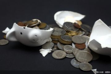 2025银行年报观察室｜营收四连降，个贷不良承压，万亿广州农商行的成长焦虑