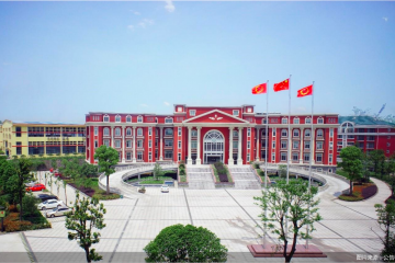 营收腰斩净利转亏 江山欧派轻资产转型胜算几何