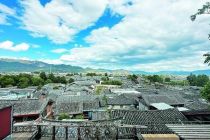 地中海度假集团分离轻重资产